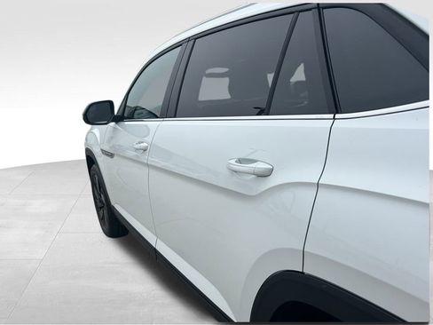 New 2026 Volkswagen Atlas SE image 29