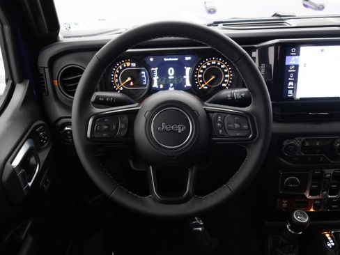 New 2026 Jeep Gladiator Mojave AWD/4WD image 28