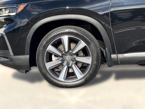 Used 2023 Honda Pilot Elite image 11