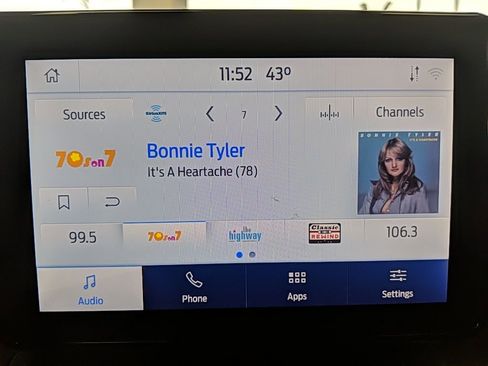 Used 2022 Ford Explorer XLT w/ Equipment Group 202A image 20