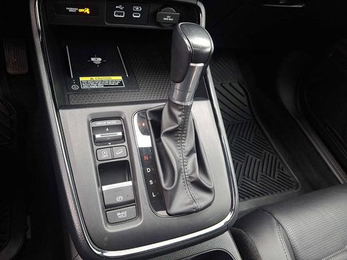 Used 2025 Honda CR-V EX-L image 16