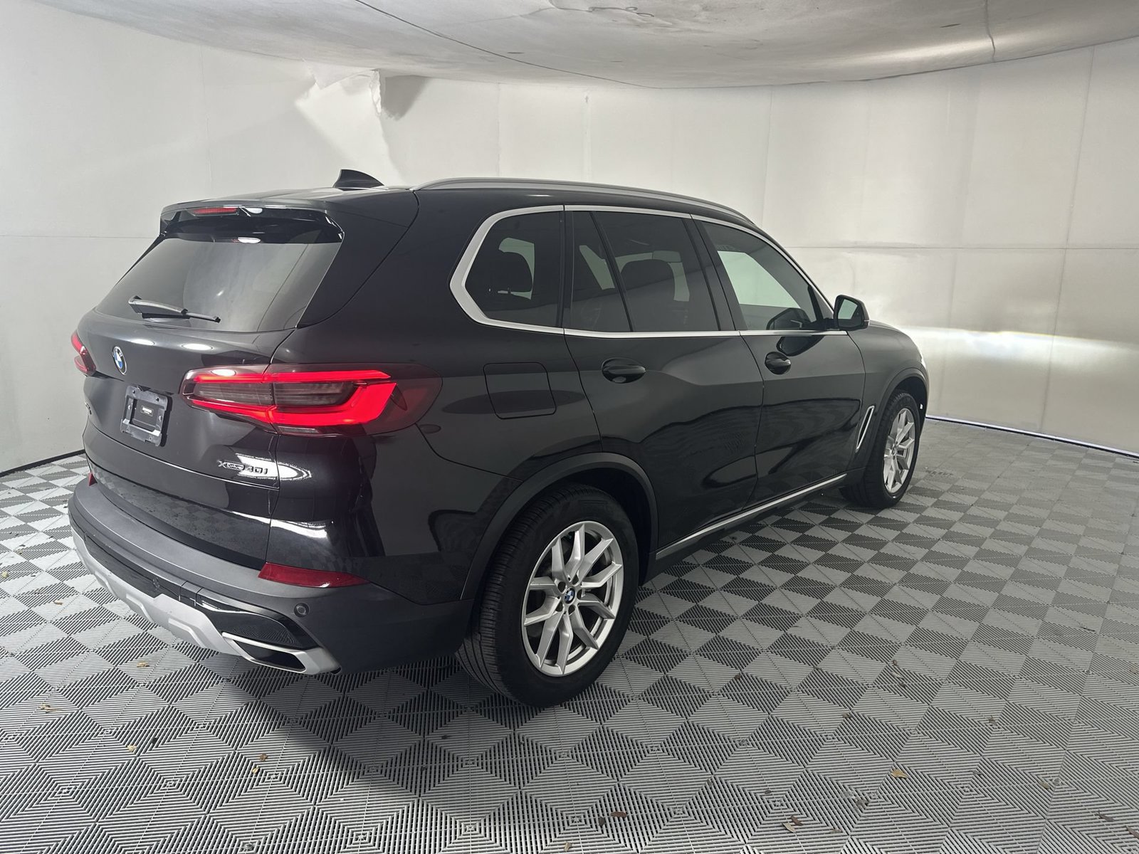 Used 2022 BMW X5 xDrive40i w/ Premium Package AWD/4WD image 8