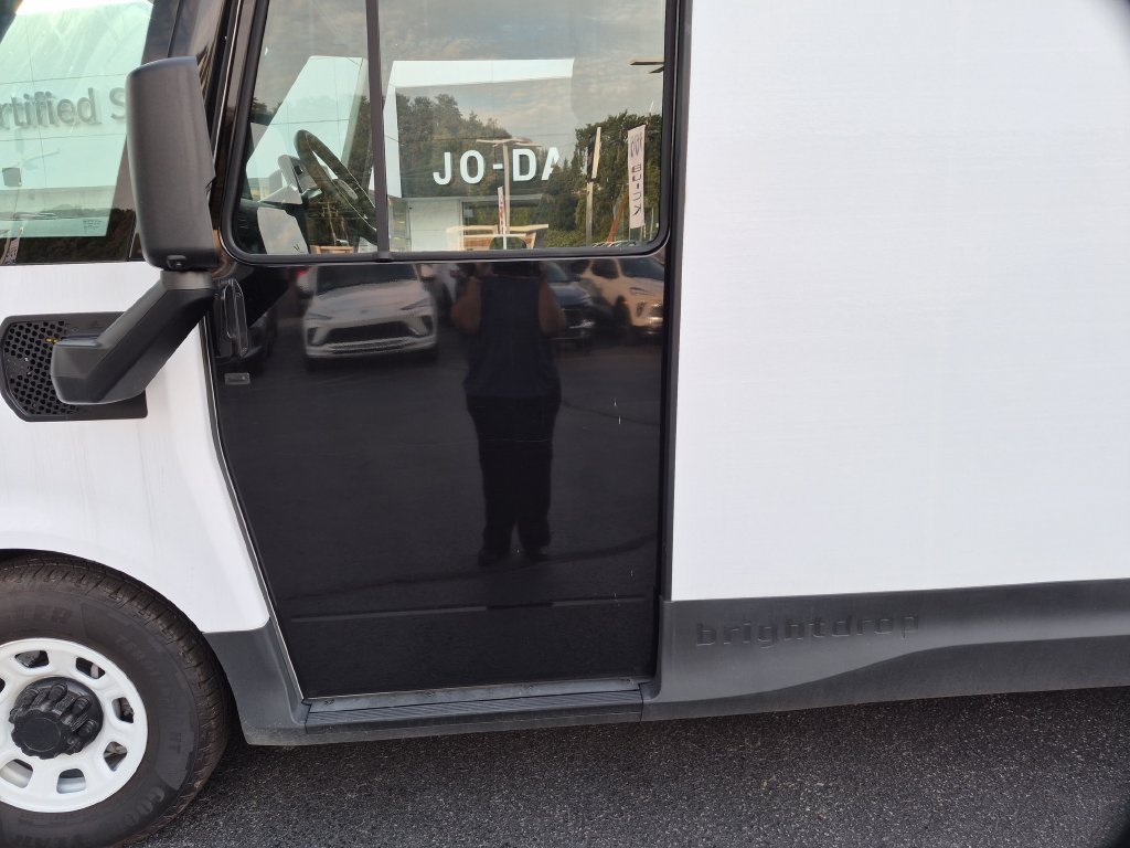 Used 2024 Chevrolet Brightdrop 600 w/ Commercial Equipment Package AWD/4WD image 14