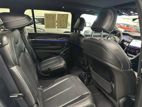 Used 2023 Jeep Grand Cherokee L Overland AWD/4WD image 24
