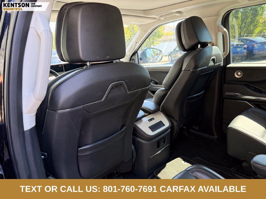 Used 2025 Lincoln Navigator Reserve AWD/4WD image 31
