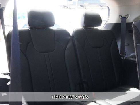 Used 2023 Kia Sorento S w/ Panoramic Sunroof Package AWD/4WD image 9