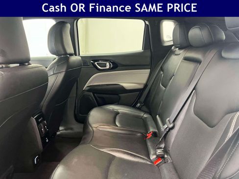 Certified 2025 Jeep Compass Limited w/ Elite Group AWD/4WD image 13