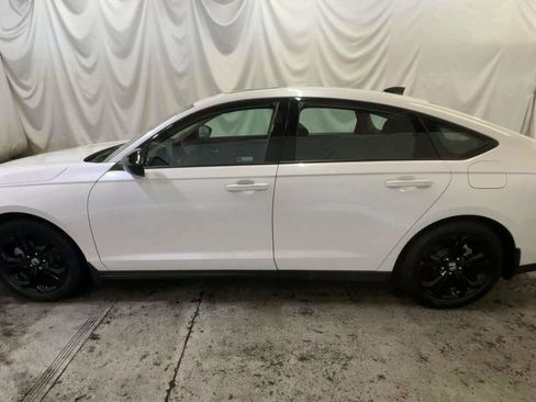 Used 2025 Honda Accord SE image 5