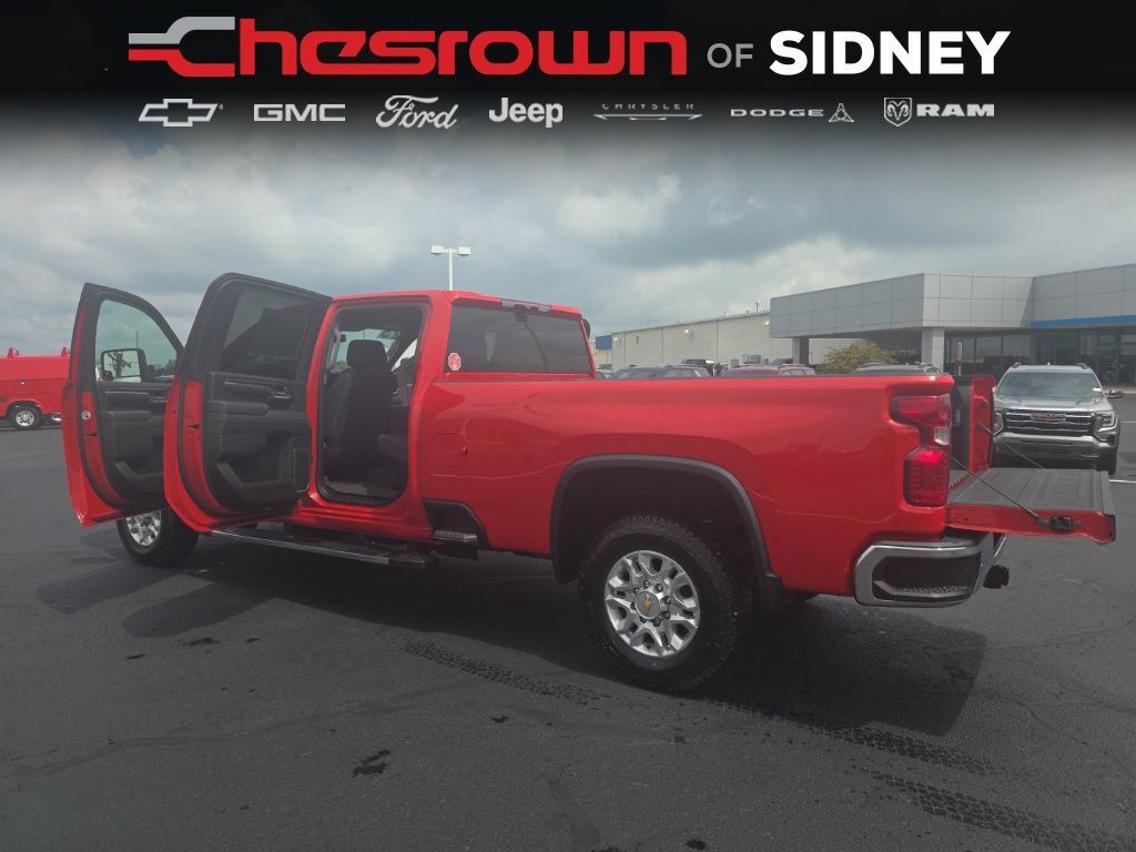 Used 2025 Chevrolet Silverado 3500 LT w/ All Star Edition AWD/4WD image 13