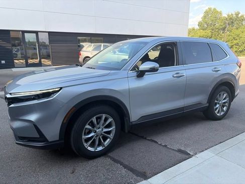 Used 2025 Honda CR-V EX image 6