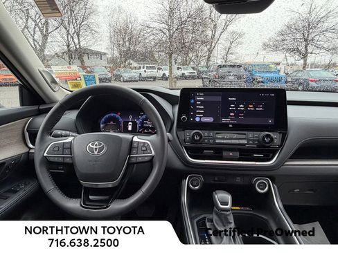 Used 2026 Toyota Grand Highlander AWD image 6