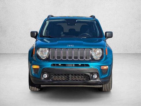 Used 2022 Jeep Renegade Latitude w/ Convenience Group image 2