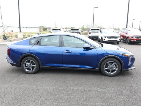 Certified 2025 Kia K4 LXS image 7