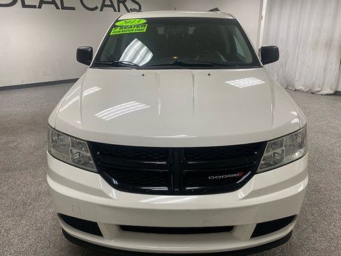 Used 2013 Dodge Journey SE image 2