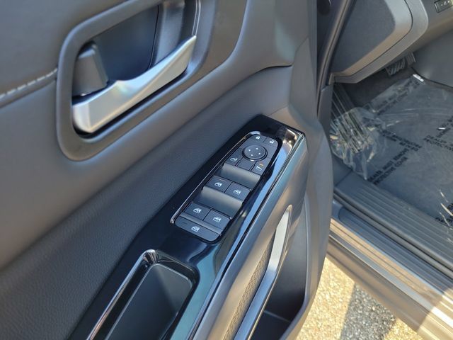 New 2026 Nissan Pathfinder SL w/ Cargo Package FWD image 16