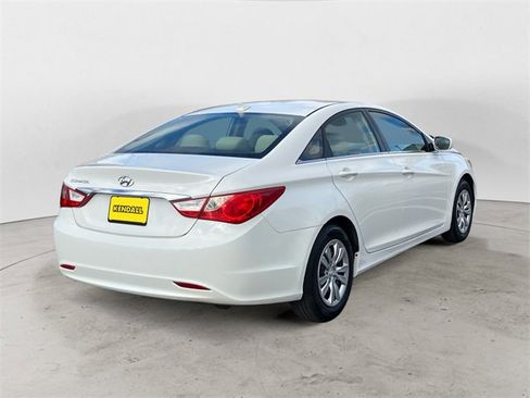 Used 2012 Hyundai Sonata GLS image 6