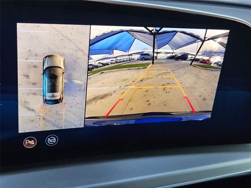 New 2025 Cadillac Lyriq Sport w/ LPO, Floor Liner Package AWD/4WD image 20