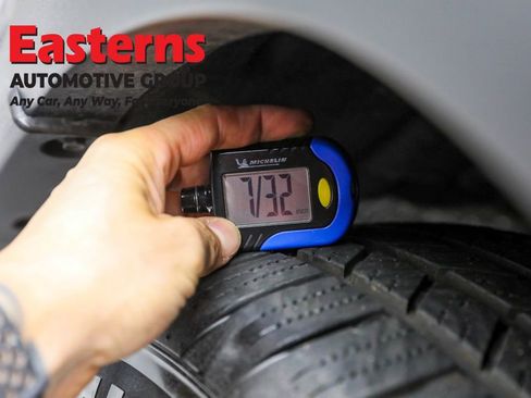 Used 2023 Toyota Highlander L image 28