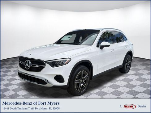 Used 2026 Mercedes-Benz GLC 300 image 1