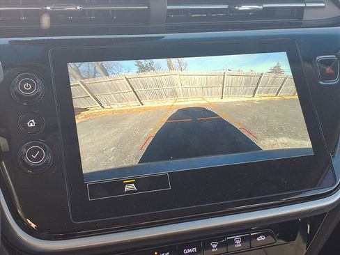 Used 2023 Chevrolet Bolt LT image 11