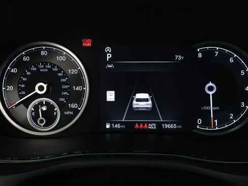 Used 2024 Genesis GV70 2.5T w/ Advanced Package image 13