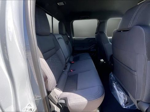 New 2026 Nissan Frontier SV w/ Tow Package AWD/4WD image 10