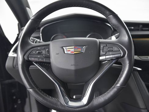 Used 2023 Cadillac XT6 Sport image 18