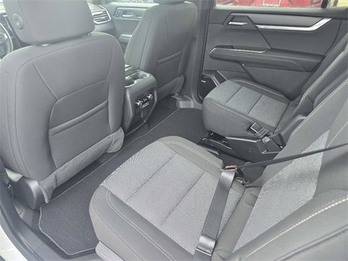 New 2026 GMC Acadia Elevation image 12