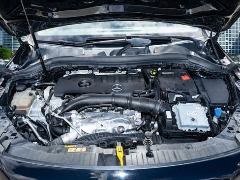 Used 2021 Mercedes-Benz GLA 250 w/ Premium Package image 37