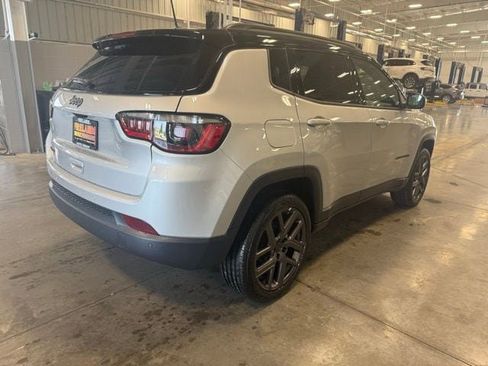 New 2025 Jeep Compass Limited w/ Sun & Sound Group image 3