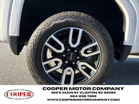 Used 2020 GMC Sierra 1500 AT4 w/ AT4 Premium Package image 17