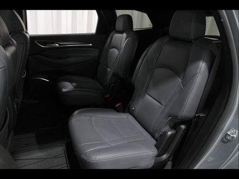 Used 2023 Buick Enclave Essence w/ Experience Buick Package AWD/4WD image 21