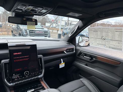 New 2026 GMC Yukon XL Denali w/ Sun & Power Step Package image 15