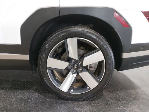 Certified 2025 Hyundai Santa Fe Limited AWD/4WD image 35