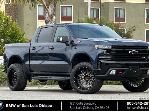 Used 2020 Chevrolet Silverado 1500 LT Trail Boss AWD/4WD image 1