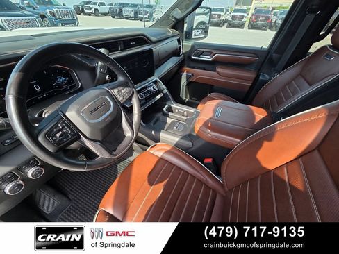 Used 2025 GMC Sierra 3500 Denali Ultimate AWD/4WD image 10