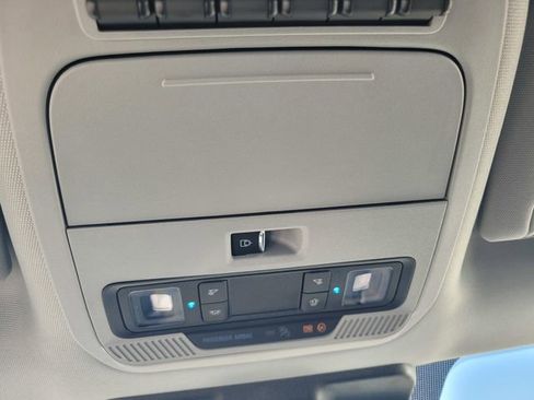 New 2025 Ford F550 4x4 SuperCab Super Duty image 28