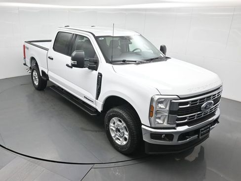 New 2026 Ford F250 XLT w/ FX4 Off-Road Package image 36