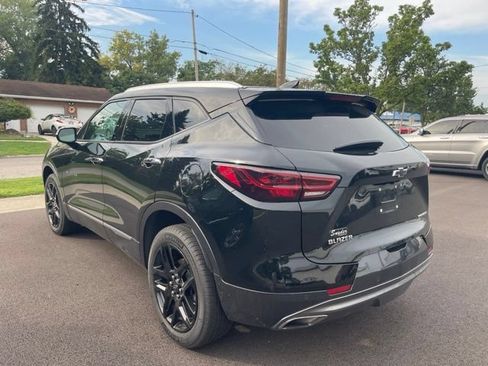 Used 2023 Chevrolet Blazer Premier w/ Enhanced Convenience Package FWD image 5