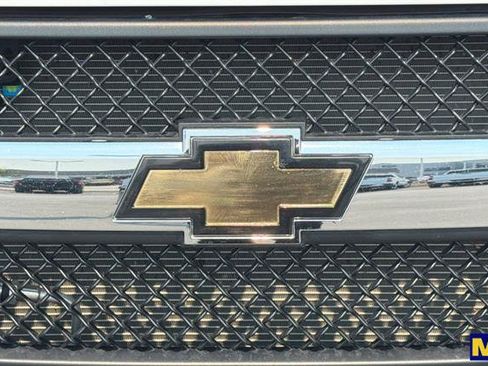 Used 2025 Chevrolet Express 2500 LT w/ LT Preferred Equipment Group RWD image 37