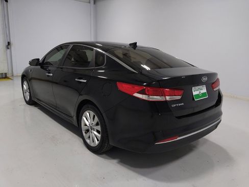 Used 2018 Kia Optima LX w/ 17" Alloy Wheels Package image 5