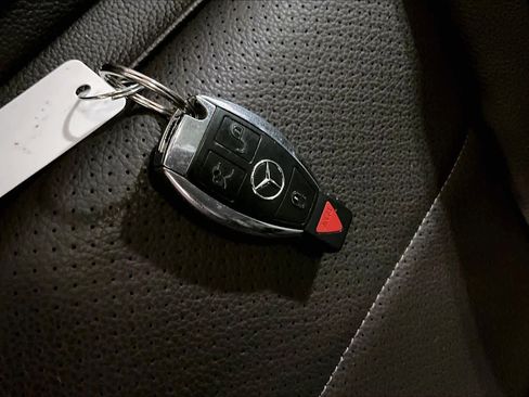 Used 2018 Mercedes-Benz GLC 300 4MATIC image 14