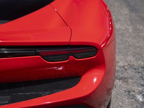 Used 2022 Ferrari 296 GTB RWD image 10