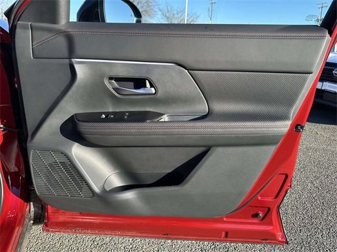 New 2026 Nissan Kicks SR image 8