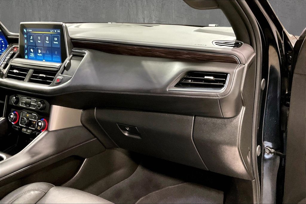 Used 2024 Chevrolet Tahoe Z71 w/ Luxury Package AWD/4WD image 28