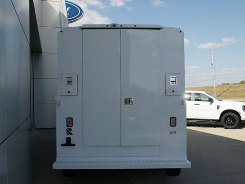 New 2026 Ford E-350 and Econoline 350 Super Duty w/ Power Equipment Group RWD image 4
