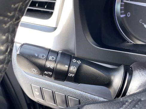 Used 2015 Toyota Highlander XLE image 26