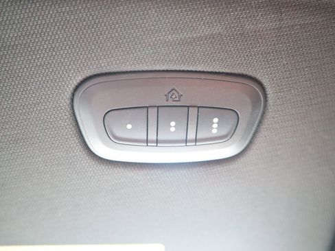 Used 2021 RAM 1500 Limited AWD/4WD image 47