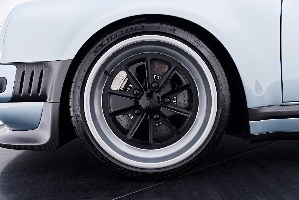 Used 1990 Porsche 911 Carrera image 3