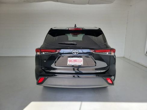 Used 2026 Toyota Highlander XLE AWD/4WD image 6
